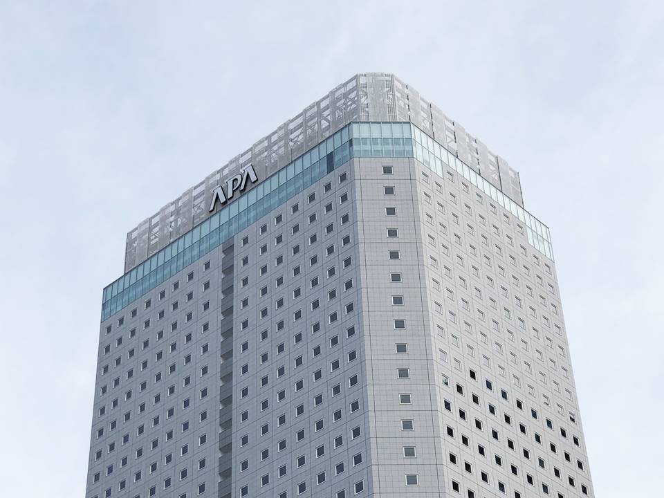 建設中のアパホテル＆リゾート〈横浜ベイタワー〉の写真