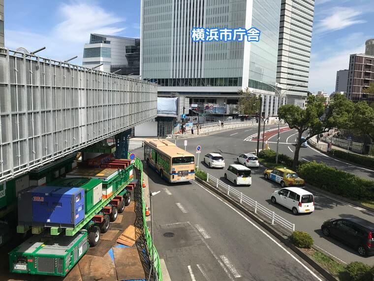 JE桜木町駅の新改札にできる人道橋建設工事写真