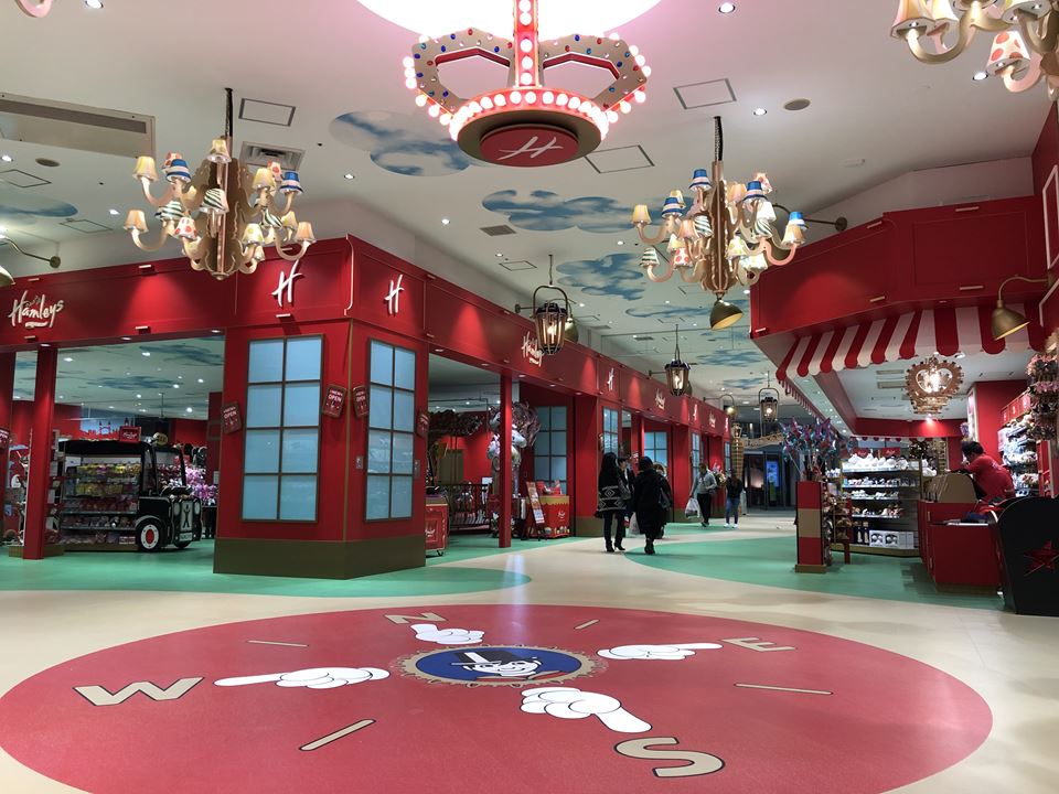 Hamleys/ハムリーズ 横浜ワールドポーターズ店の店内写真