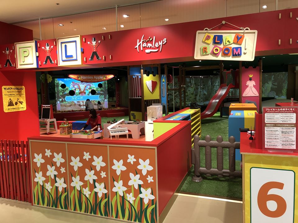Hamleys／ハムリーズ 横浜ワールドポーターズ店の店内写真