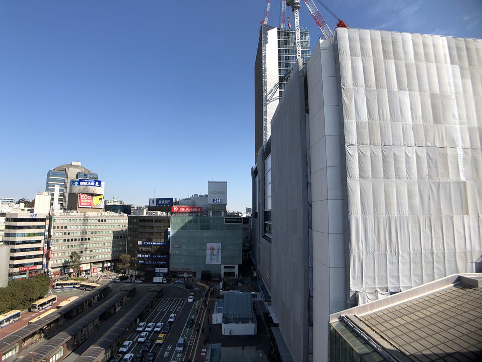 建設中のJR横浜タワーの様子