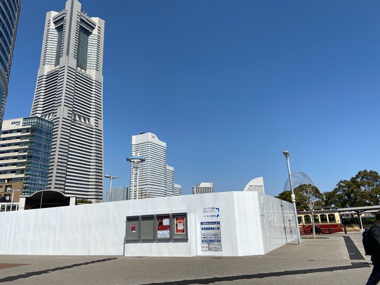 横浜みなとみらいに誕生するロープウェー「ヨコハマエアーキャビン」の建設工事写真