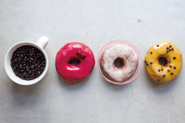 横浜駅直通アソビル1F「横浜POST STREET」の飲食テナントDUMBO Doughnuts and Coffee アソビル店