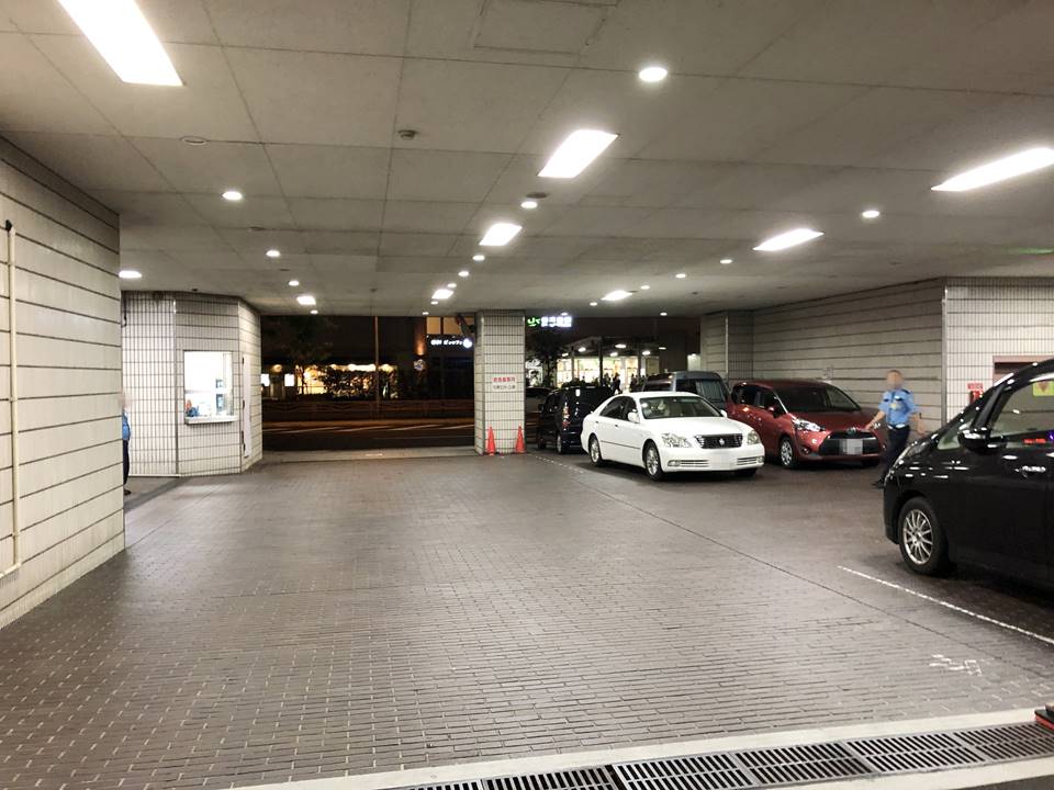 横浜市夜間急病センターの駐車場画像