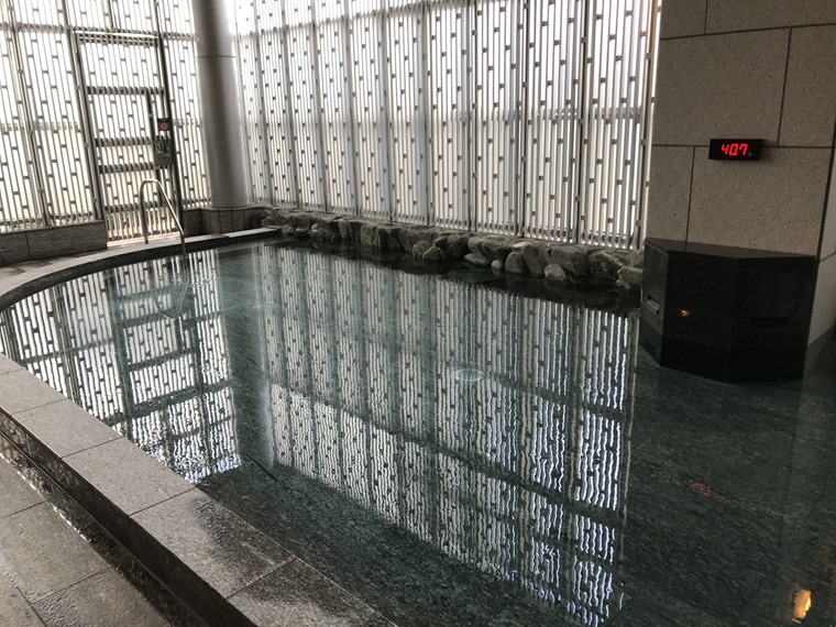 みなとみらいの北仲通地区にできたアパホテル＆リゾート〈横浜ベイタワー〉の大浴場