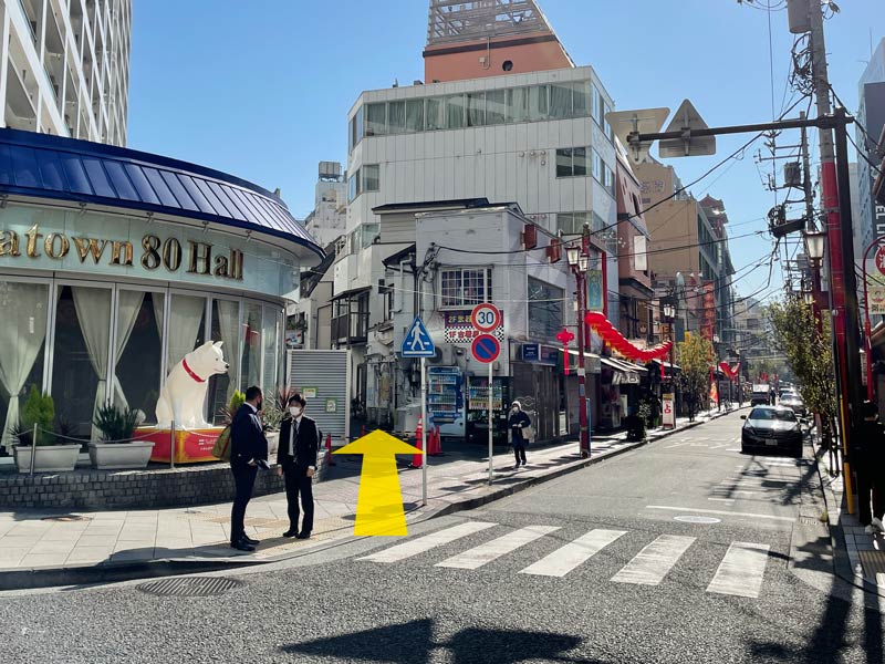 横浜中華街の裏路地にあるパン屋さん「のり蔵」の路地写真