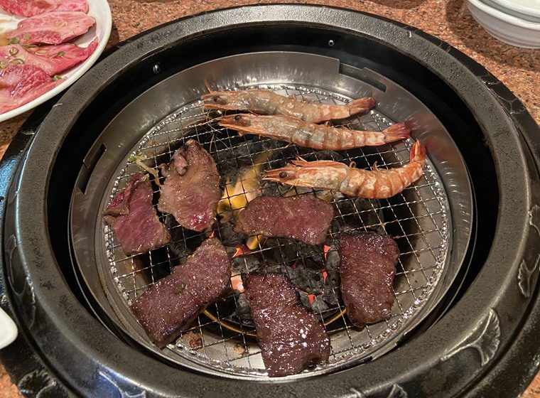 JR石川町駅にある「焼肉東京山」のお肉の写真