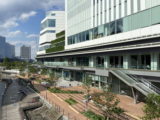 横浜市役所に商業施設「ラクシス フロント」開業!フードホールやブック&カフェ、食堂など19店舗がテナ...
