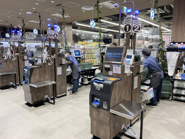スーパーマーケット「サミットストア桜木町コレットマーレ店」のレジ写真