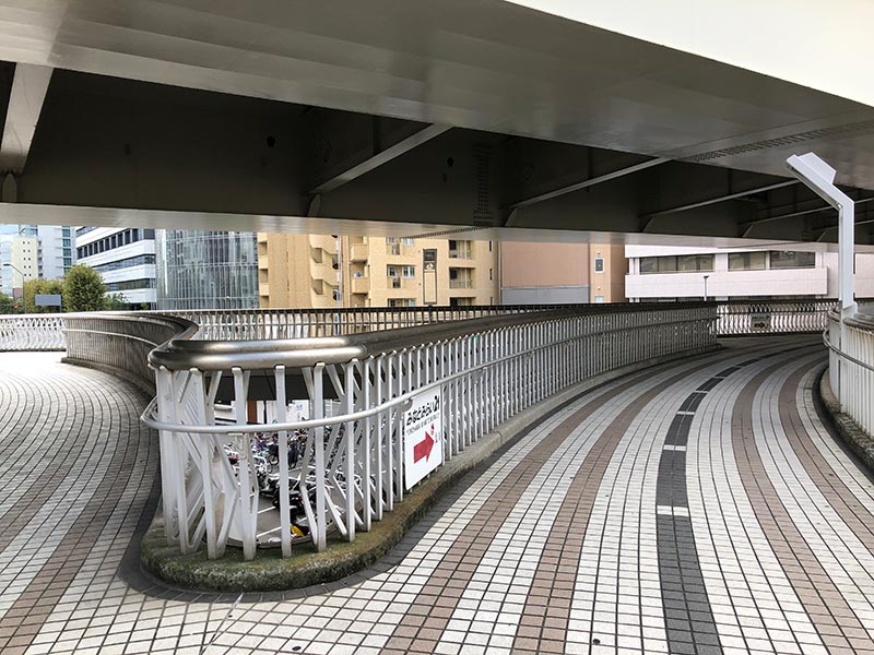 高島歩道橋の写真