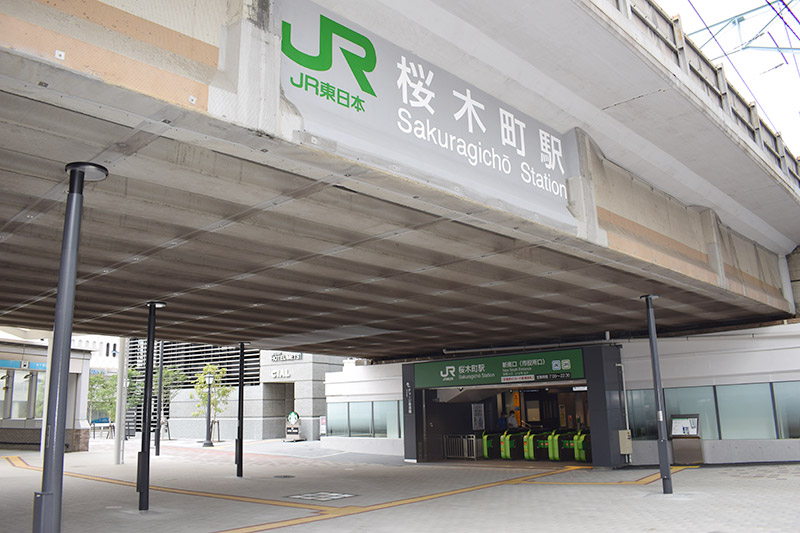 JR桜木町駅の新南口改札の写真