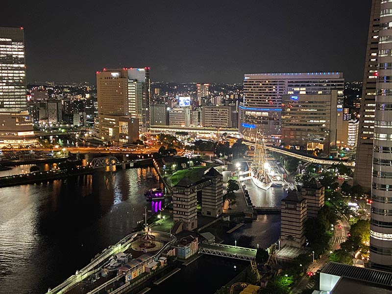 横浜ベイホテル東急のエグゼクティブツイン客室から見た景色写真