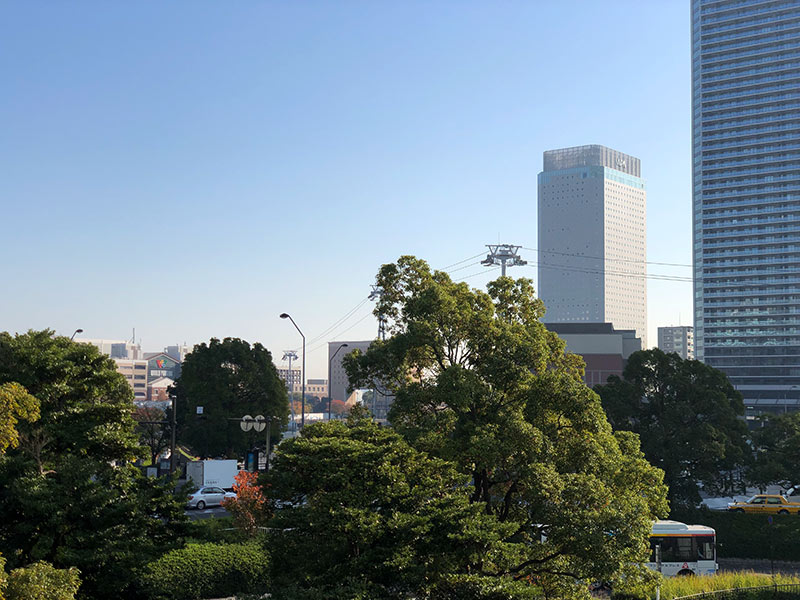 みなとみらいのロープウェイ「Yokohama Air Cabin」の建設工事写真