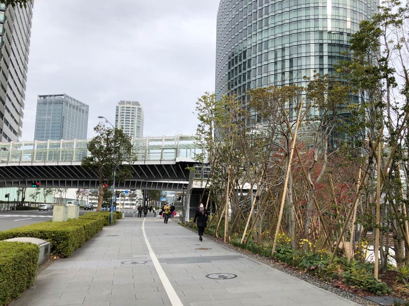 新高島駅から木下大サーカスへ向かうルートの写真