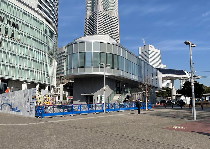 みなとみらいに誕生する都市型ロープウェイ「ヨコハマエアーキャビン」の桜木町駅舎の写真