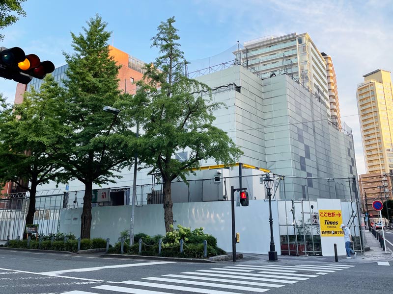 ホテルモントレ横浜の建て替え工事中写真