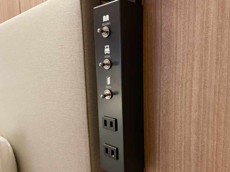 横浜東急レイホテル客室の電源スイッチ写真