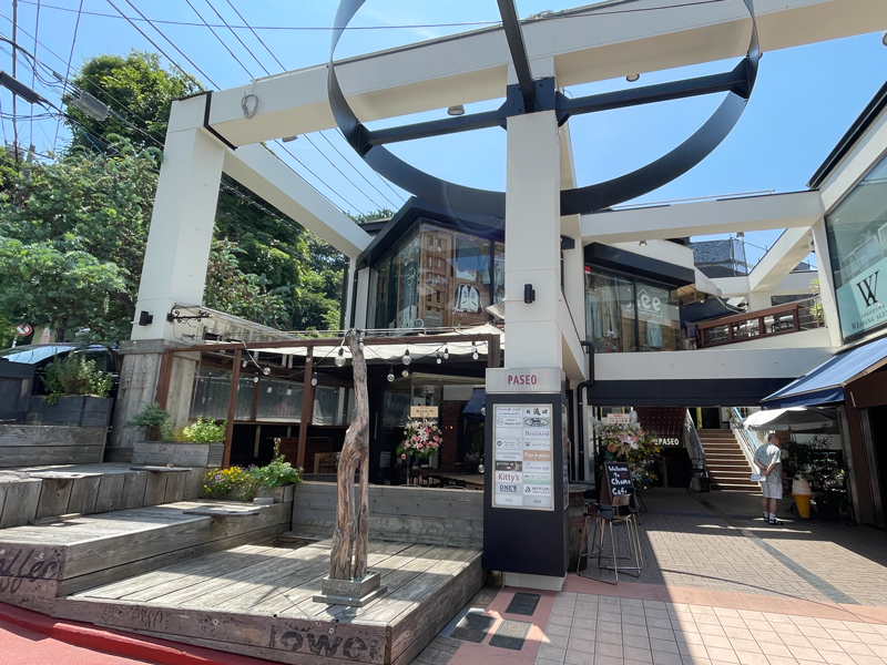 「チャモカフェ 元町」が入る元町パセオ