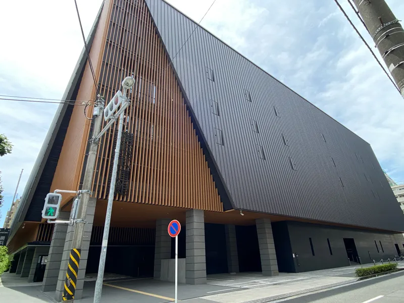 横浜武道館の外観写真