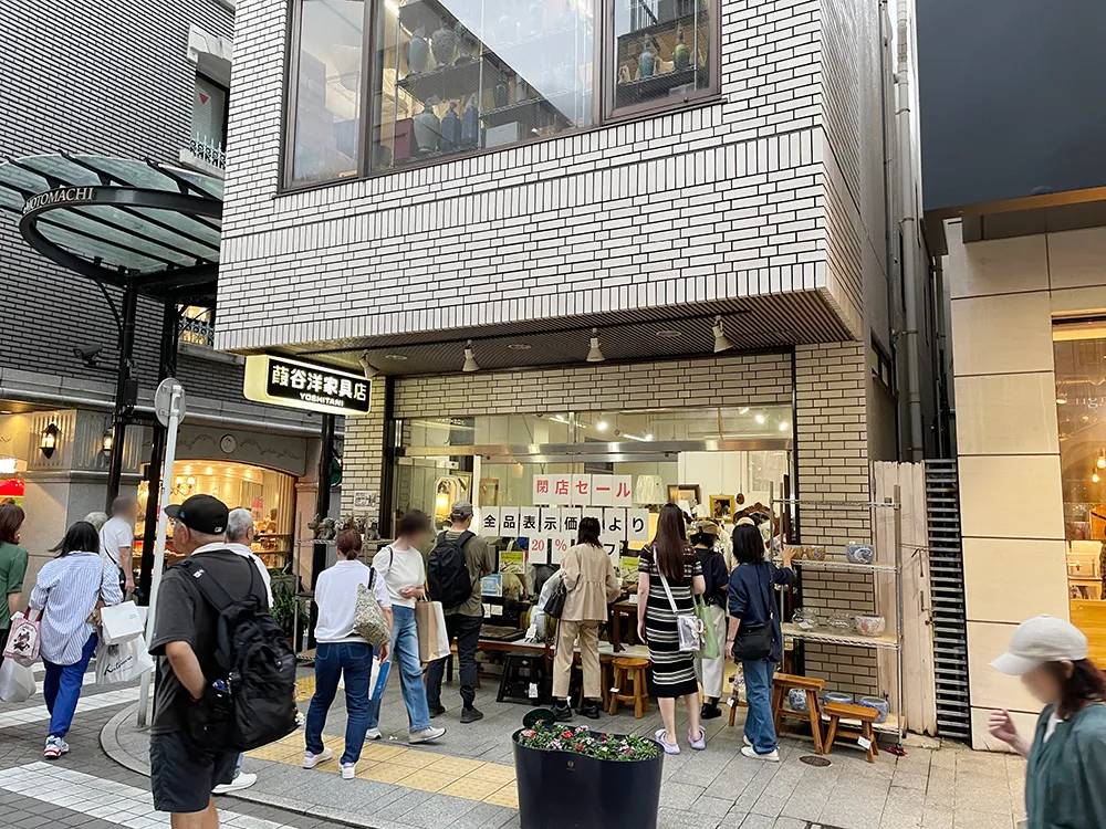 横浜元町チャーミングセール2025年秋の開催初日の様子