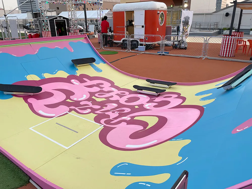 ワールドポーターズのルーフトップワールドにあるクレイジーゴルフの写真