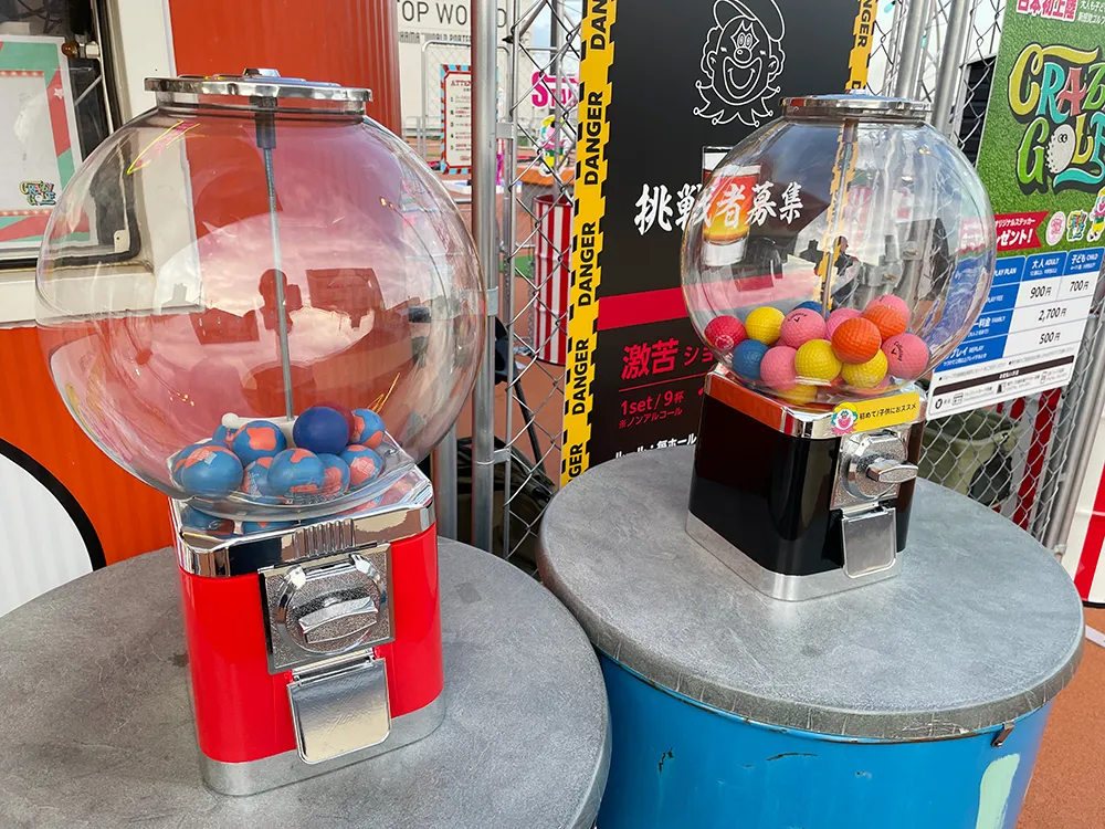 ワールドポーターズのルーフトップワールドにあるクレイジーゴルフの写真